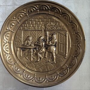 English Decorative Brass Wall 10" Plate Pub Scene "Ye Olde", Bar Early American